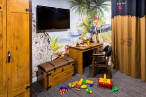 Отель Рафаэль. Улучшенный двухместный семейный +2 детей 2