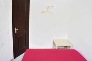 Хостел Railway Hostel. Эконом двухместный Double общий санузел 5