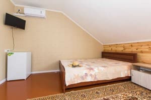 Мини-отель Riviera Plus. Стандарт трехместный  3