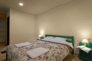 Парк-отель Робинзон. Бунгало с видом на парк 1