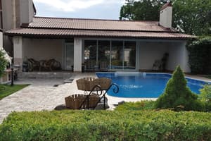 Шале С Бассейном