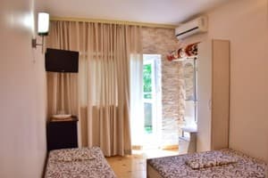 Мини-отель Семейный отдых. Стандарт трехместный комфорт 1