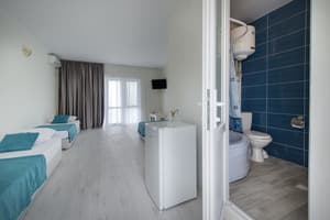 База отдыха Солнечная-Позитив. Делюкс 4-местный семейный с балконом 2