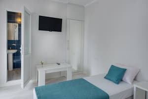 База отдыха Солнечная-Позитив. Делюкс двухместный с двумя раздельными кроватями 2