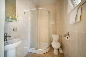 База отдыха Солнечная-Позитив. Люкс двухместный двухкомнатный 4