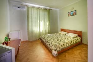 База отдыха Солнечная-Позитив. Стандарт двухместный с двуспальной кроватью 3