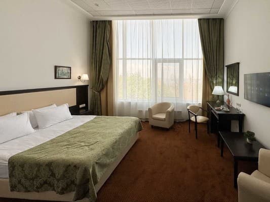 Stadium Park Hotel 10