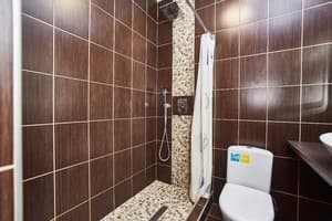 Хостел Старый Дворик. Место в общем 10-местном номере  15