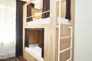 Хостел Старый Дворик. Место в общем 6-местном номере  5