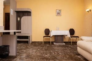 Отель Status. Люкс двухместный двухкомнатный 3