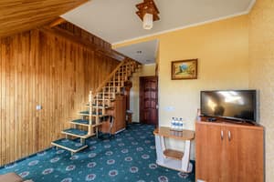 Отель Status. Полулюкс трехместный двухуровневый 3