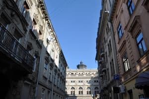 Studio apartment near the Opera House 3