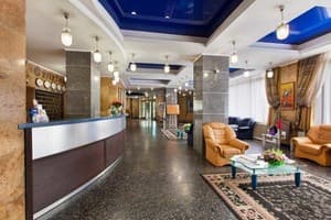 Отель Супутник