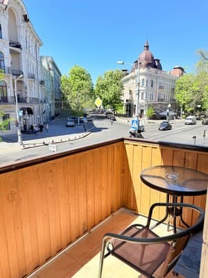 Светлые апартаменты 13