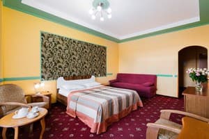 Апарт-отель Tiso. Люкс трехместный с диваном 2