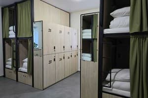 Хостел Trend House Hostel. Место в мужском 18-местном номере  9