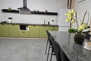 Хостел Trend House Hostel. Место в общем 18-местном номере  12