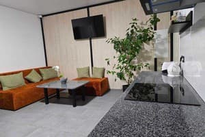 Хостел Trend House Hostel. Место в общем 18-местном номере  23