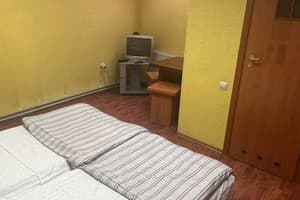 Мини-отель Триал. Стандарт двухместный с душевой кабиной 3