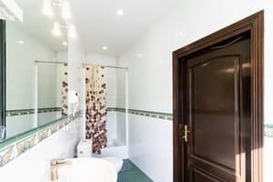 Апарт-отель Uneed Rooms - GK2. Полулюкс двухместный  12