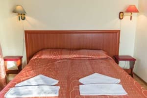 Мотель Усадьба. Люкс 6-местный двухкомнатный 1