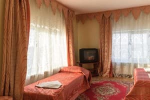 Мотель Усадьба. Люкс 6-местный двухкомнатный 3