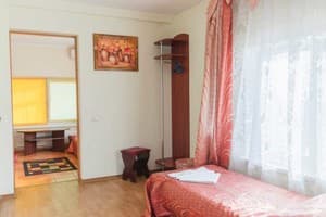 Мотель Усадьба. Люкс 6-местный двухкомнатный 6