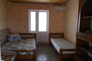 Мини-отель Велес. Стандарт 4-местный  1