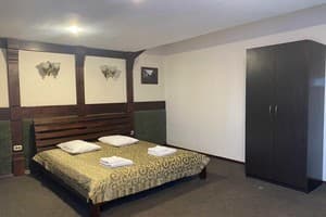 Отель Виктория. Люкс 4-местный с двумя спальнями 7