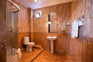 Мини-отель Villa Casablanca. Люкс 4-местный с одной спальней 8