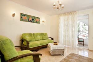 Мини-отель Villa Casablanca. Люкс 4-местный с одной спальней 2
