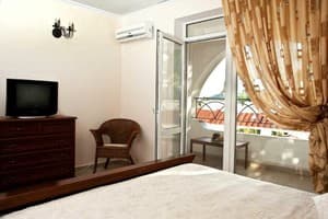 Мини-отель Villa Casablanca. Семейный 4-местный 2-комнатный  6