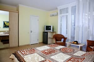 Мини-отель Villa Casablanca. Улучшенный двухместный 1-комнатный  с балконом (№20, №8) 2