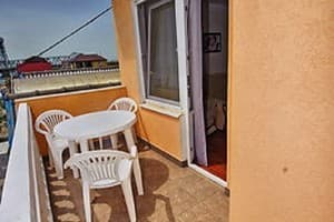 Отель Villa Diana. Люкс 4-местный Двухкомнатный с балконом и видом на море 6