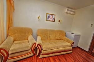 Отель Villa Diana. Люкс 4-местный Двухкомнатный с балконом и видом на море 2