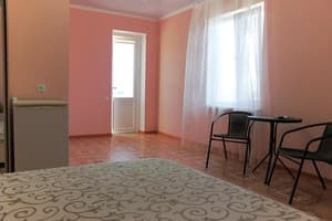 Міні-готель Villa Grand. Стандарт трьохмісний  4