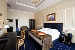 Отель Вилла Ле Премьер. Делюкс двухместный Версаче (1-местное размещение) 2