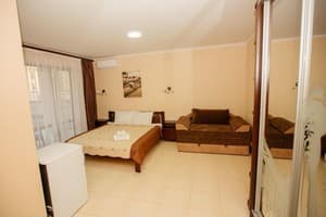 Отель Villa San-Marina. Люкс трехместный  1