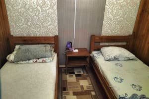 Хостел Vip Hostel. Место в общем 8-местном номере Общий номер 4