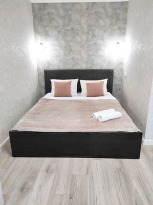 Возле Искры ул. Сиховская, 10а 2