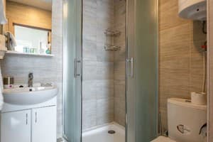 Отель Weekend Family Hotel. Комфорт двухместный с видом на море 5