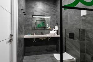 Отель Weekend Family Hotel. Люкс 6-местный с видом на море 14