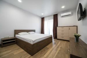 Отель Weekend Family Hotel. Люкс 6-местный с видом на море 13