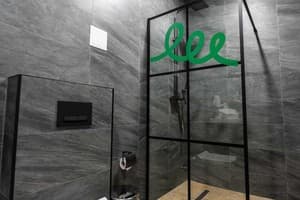 Отель Weekend Family Hotel. Люкс 6-местный с видом на море 11