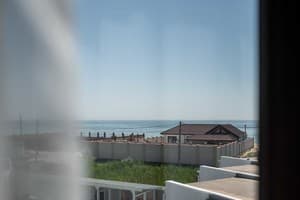 Отель Weekend Family Hotel. Люкс 6-местный с видом на море 17