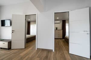 Отель Weekend Family Hotel. Люкс 6-местный с видом на море 4