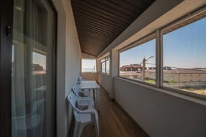 Отель Weekend Family Hotel. Люкс 6-местный с видом на море 16