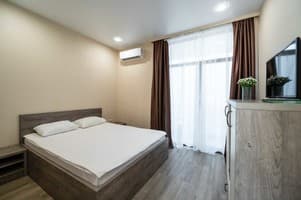 Отель Weekend Family Hotel. Полулюкс 4-местный  1