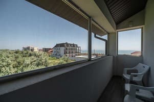 Отель Weekend Family Hotel. Полулюкс 4-местный с видом на море 4
