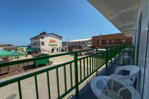 Отель Weekend Family Hotel. Стандарт трехместный  6